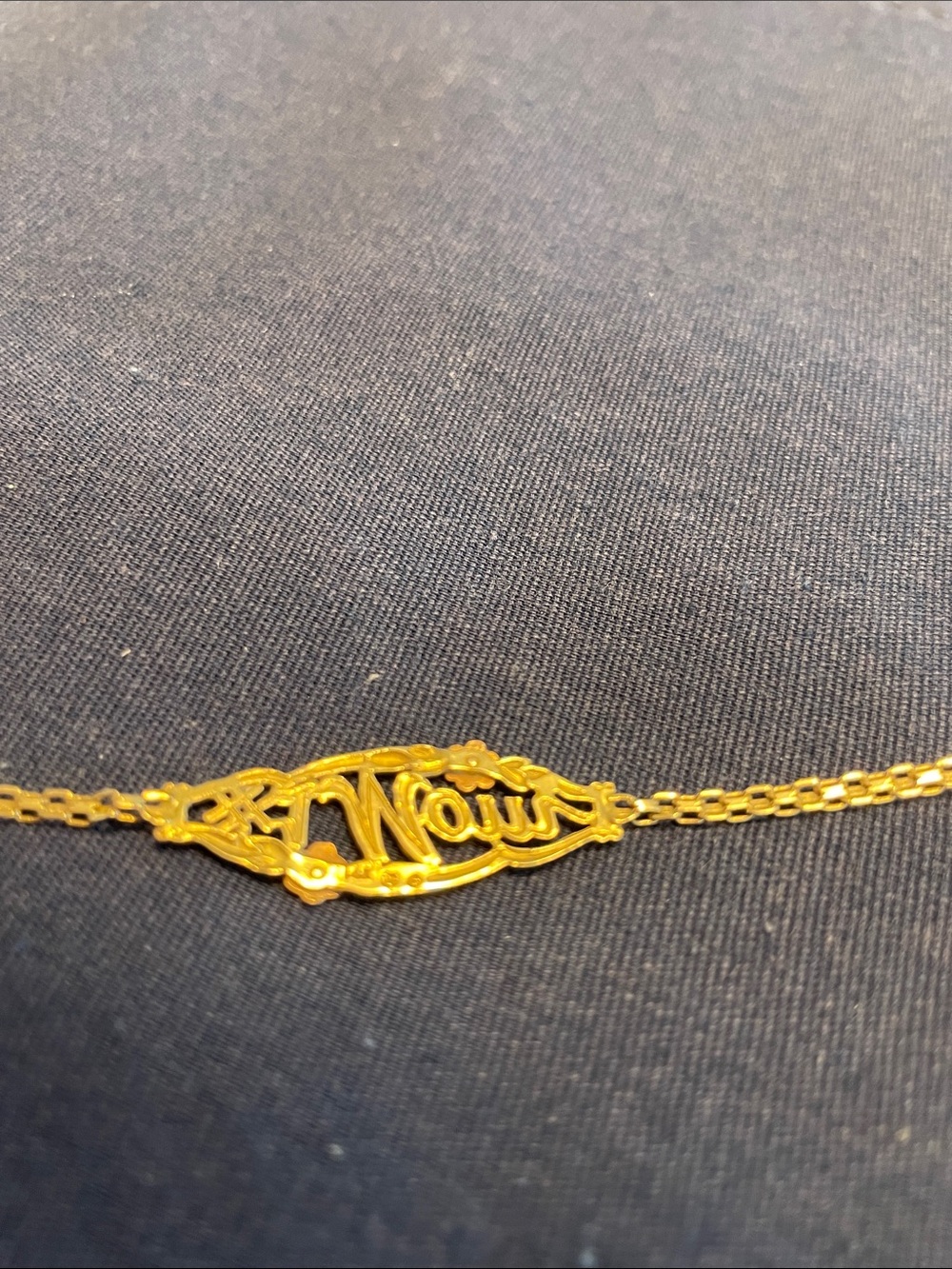 14K ‘#1 Mom' Script Bracelet TriColor Gold Diamond Cut - Picture 5 of 6